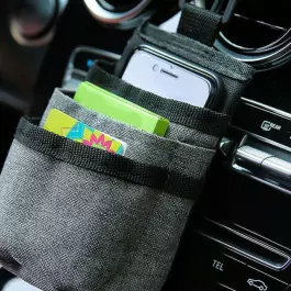 Автомобилна стойка с джобове за телефон, карти и очила