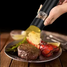 Комплект електрически мелници за сол и пипер Комплект електрически мелници за сол и пипер