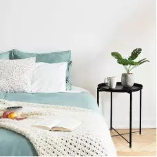 Черна кръгла метална маса Черна кръгла метална маса