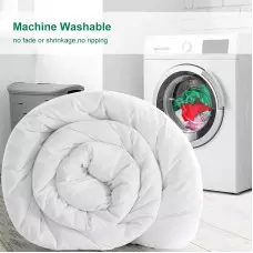 Топла микрофибърна олекотена завивка Топла микрофибърна олекотена завивка