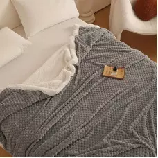 Плюшено топло одеяло - сиво Плюшено топло одеяло - сиво