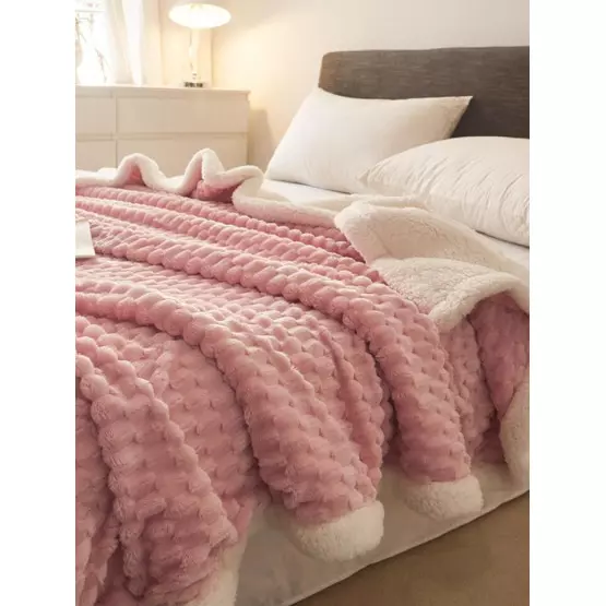 Плюшено топло одеяло - розово