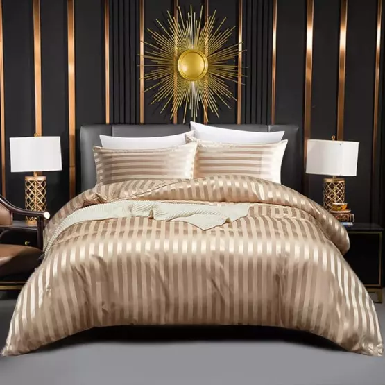 Луксозен сатенен спален комплект от 6 части – Бежов