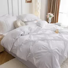 Луксозен спален комплект с бродерия от 6 части – Бял Луксозен спален комплект с бродерия от 6 части – Бял