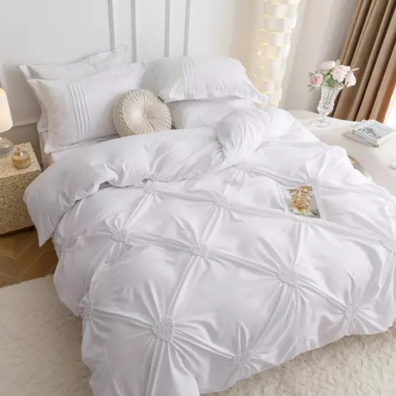 Луксозен спален комплект с бродерия от 6 части – Бял