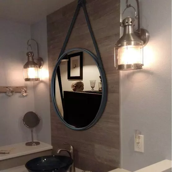 Висящо LED огледало за баня 