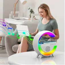 Смарт LED лампа-зарядно с високоговорител Смарт LED лампа-зарядно с високоговорител