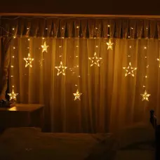 Коледни звезди с LED светлини Коледни звезди с LED светлини